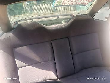 Audi: Audi 80: 1990 г., Седан — 13