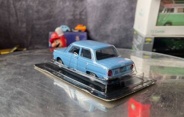 Avtomobil modelləri: Коллекционная модель ZAZ-966 Zaporozec blue 1966 Edicola Deagostini — 12
