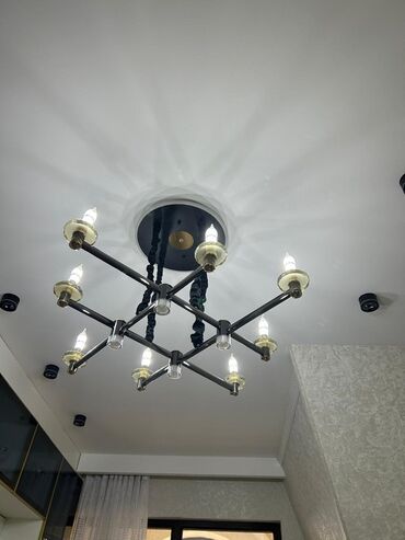 asma tavan: Çılçıraq, 10 və daha çox lampa, Metal