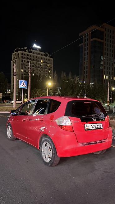 телевизор фит: Honda Fit: 2010 г., 1.5 л, Автомат, Бензин, Хэтчбэк — 3