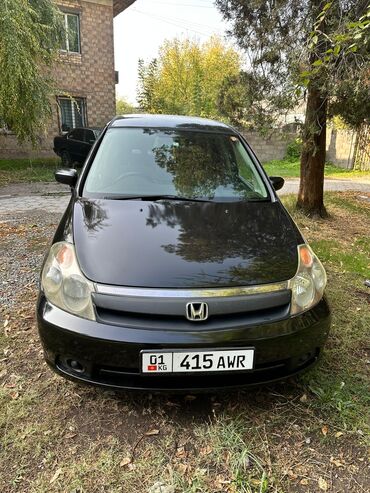 решетка на пассат: Honda Stream: 2003 г., 2 л, Автомат, Бензин, Минивэн