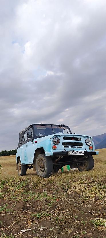 kia ceed 2010 universal: Klassik UAZ yolsuzluq avtomobili təqdim olunur. Avtomobil açıq mavi — 2