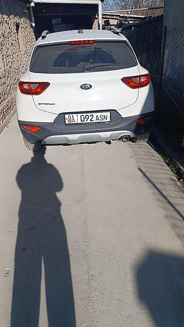 Kia: Kia Stonic: 2018 г., 1.6 л, Робот, Дизель, Хэтчбэк — 3