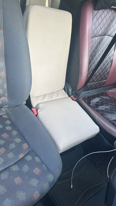 yuk masini ucun soyuducu: Avtomobil üçün mərkəzi qol dayağı/konsol yastığı - Rəng: açıq bej -