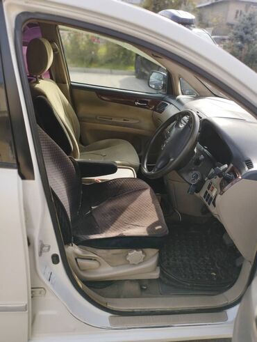 бампер на хундай соната: Toyota Avensis Verso: 2001 г., 2.4 л, Автомат, Бензин, Вэн/Минивэн