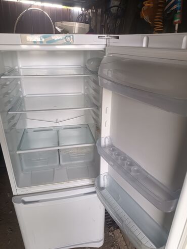 куплю холодильник не рабочий: Холодильник Indesit, Б/у, Двухкамерный, 80 * 160 * 80