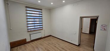 участок авто рынок: 15 м², Без мебели