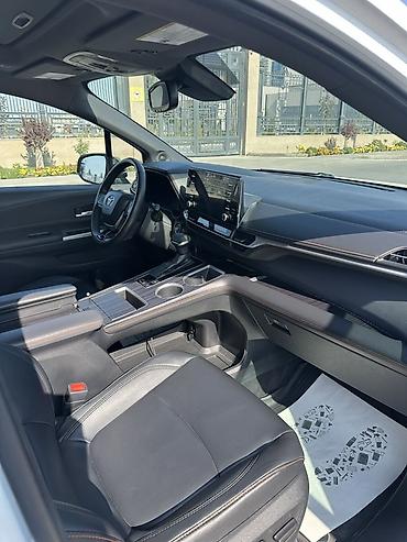 маховик 2 7: Toyota Sienna: 2022 г., 2.5 л, Вариатор, Гибрид, Минивэн — 10