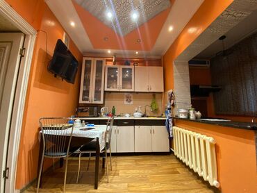 Продажа квартир: 2 комнаты, 56 м², 106 серия, 1 этаж, Евроремонт