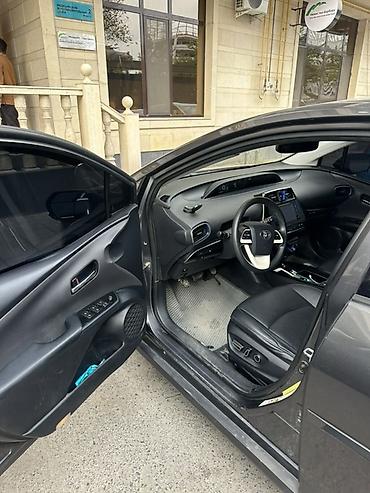приус 2023: Toyota Prius: 2016 г., Гибрид, Хэтчбэк — 7