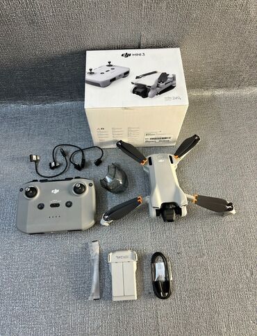 дрон dji mini 2: Продается квадрокоптер DJI Mini 3 с пультом управления RC1 Отличный