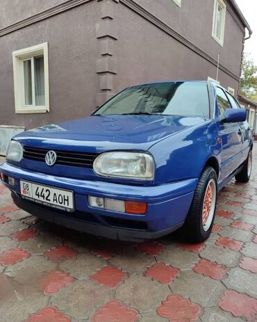 Volkswagen Golf: 1997 г., 1.8 л, Механика, Бензин, Хэтчбэк