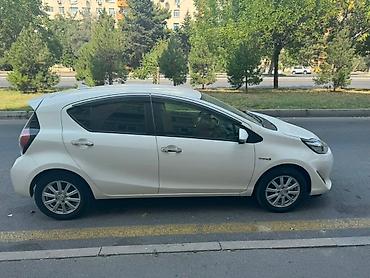 aqua disk: Toyota Aqua: 1.5 l | 2018 il — 3