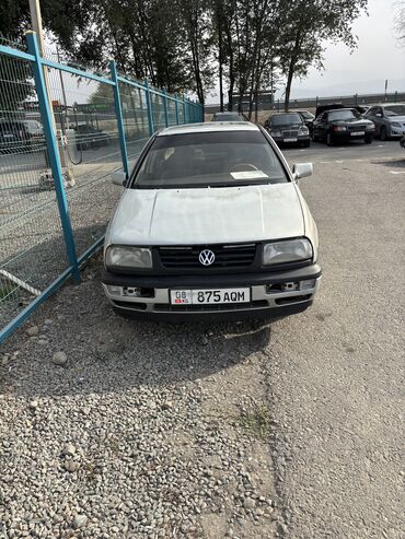 запчасти на опель вектра а: Volkswagen Vento: 1993 г., 1.8 л, Механика, Бензин