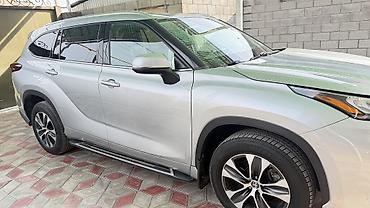 Toyota: Toyota Highlander: 2020 г., 3.5 л, Бензин — 2