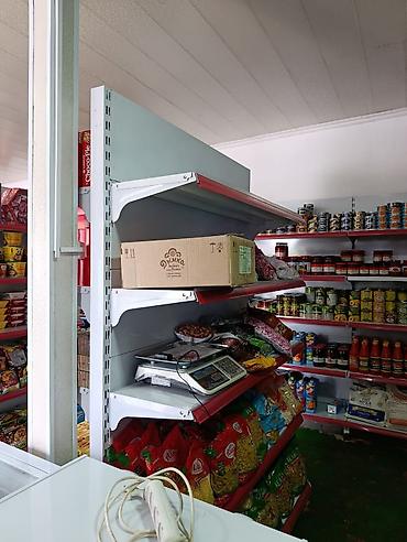 с полкой: Торговые стеллажи для магазина - Металлические пристенные и островные — 3