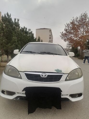 Daewoo: Daewoo Gentra: 1.5 л | 2014 г. Седан