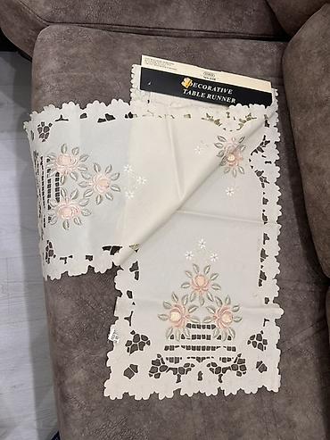 qedmi süfre: ELBAZ New York dekorativ stolüstü qaçan (Table Runner) - Rəng — 3