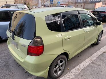 н 100: Honda Fit: 2004 г., 1.3 л, Вариатор, Бензин, Хетчбек