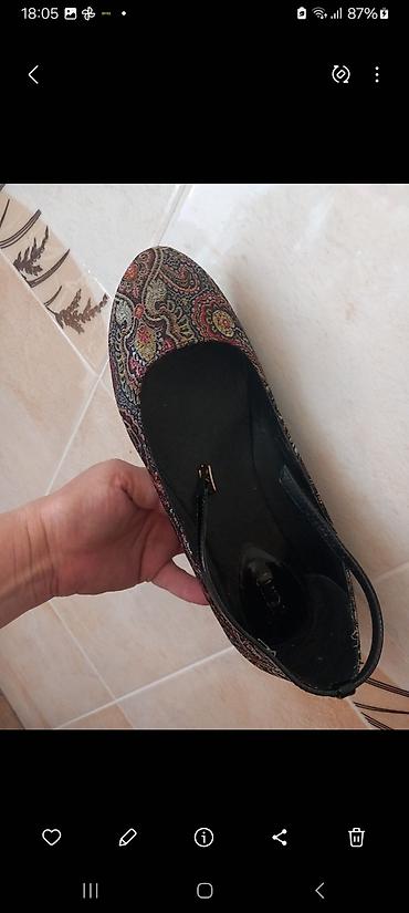 Qadın baletkası – etnik/paizli naxışlı parça üstlü razmer 37-38