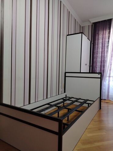 Б/у, Односпальная кровать, Без подьемного механизма, Без матраса, Без выдвижных ящиков, Турция