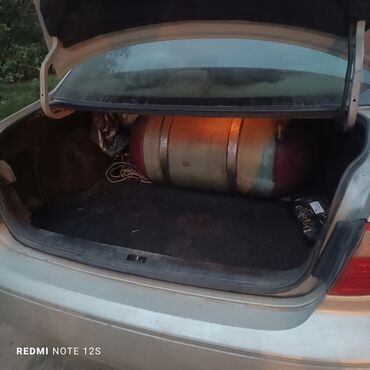 Другие автомобили: Седан среднего класса, бежевый металлик. 4 двери, просторный салон и — 6