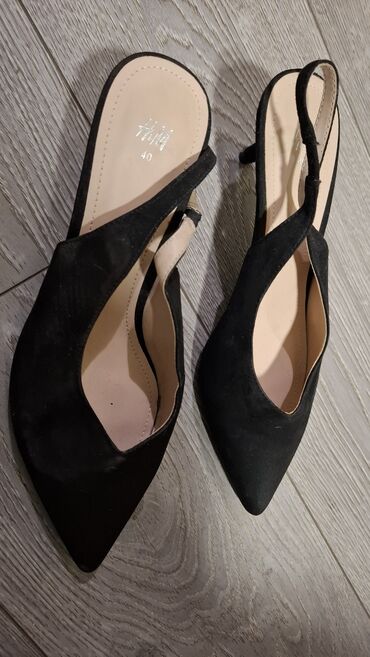 Zimske jakne: Ženska zimska garderoba – 4 komada 1) Elegantni kaput, tamnosivi - — 39