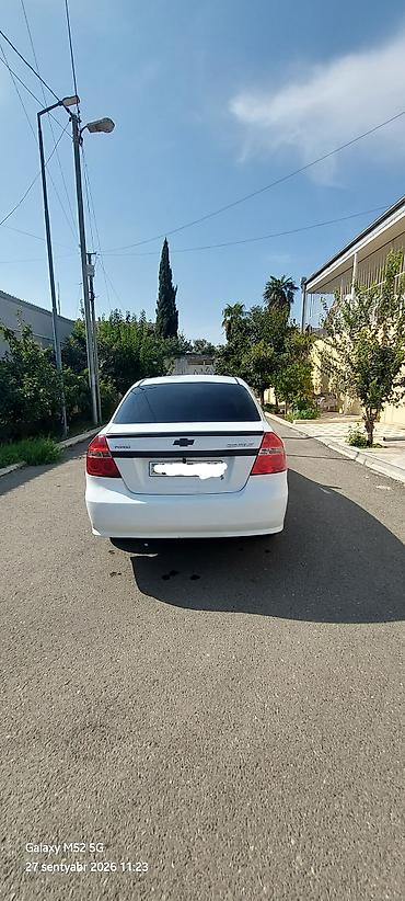 chevrolet aveo oluxanasi: Chevrolet Aveo sedan – ağ rəng Texniki xüsusiyyətlər: - Ban: sedan - — 2