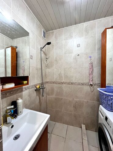 Продажа квартир: 3 комнаты, 60 м² — 4