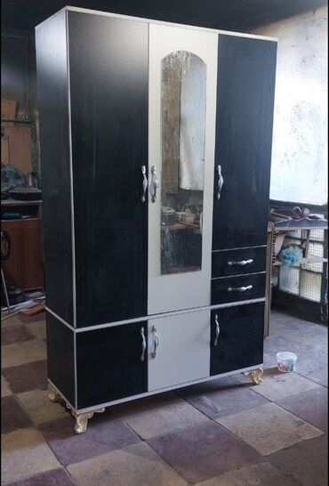 Dolablar: Yeni, Açılan, 3 qapılı Düz dolab, Qarderob, paltar dolabı, Azərbaycan — 29