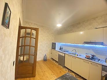 sabuncuda həyət evi: Bakıxanov qəs. 8 otaq, 234 kv. m, Yeni təmirli — 9