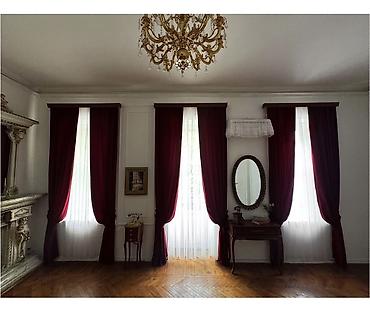 cəkiliş: Fotostudiya biznes olaraq satılır. İçərişəhər metrosunan 2 3 dəqiqəlik — 6