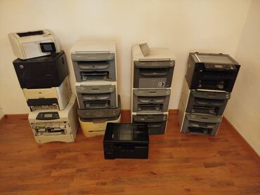 не рабочий машины: Принтеры, МФУ 14 штук. Canon, HP. Продаю все вместе. 3 штуки справа