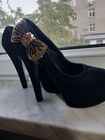eqa shoes ecemi unvan: Qadın yüksək daban ayaqqabısı - Rəng: qara - Model: platformalı