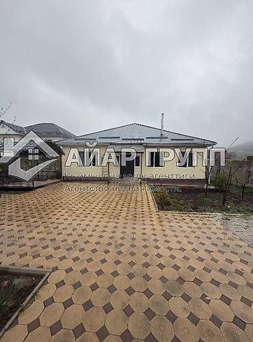 Продажа коттеджей и домов: 🔷 Продается просторный современный дом в селе Таш-Дөбө! 🔷 🔷 Идеальный — 4