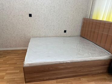 embawood tek carpayilar: İki nəfərlik yataq dəsti - Ölçü: təxminən 160x200 sm (şəkillərə