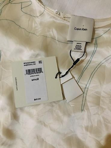 calvin: Calvin Klein qadın bluzası - Rəng: brilliant white (etiketdə — 2
