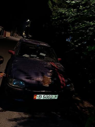 Ford Escort: 1997 г., 1.8 л, Механика, Бензин, Седан
