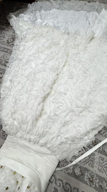 Свадебные платья: Платье свадебное с эффектом розы Было в аренде 3 раза Некоторые — 6