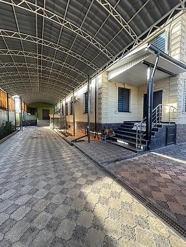 Продажа коттеджей и домов: Продаю срочно ДВА дома, на одном участке. Район : Пишпек (за Роял — 4