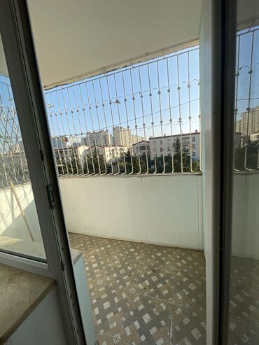 Köhnə tikili: Bakı, Neft Daşları qəs., 3 otaqlı, Köhnə tikili, m. Qara Qarayev, 65 kv. m -da lalafo.az — 16 Köhnə tikili: Bakı, Neft Daşları qəs., 3 otaqlı, Köhnə tikili, m. Qara Qarayev, 65 kv. m — 16