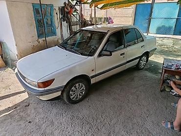 lancer 9: Mitsubishi Lancer: 1990 г., 1.5 л, Механика, Бензин, Седан — 2