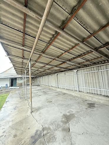 Продажа коттеджей и домов: Кирпичный дом в Новопокровке. - Планировка: 5 комнат, общая площадь — 19