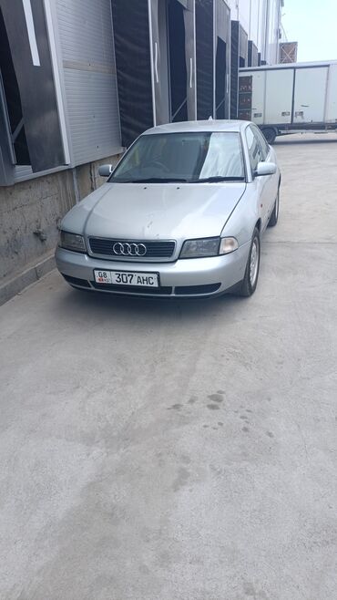 ауди с4 кузов а6: Седан Audi A4 B5 серебристого цвета с классическим кузовом. Автомобиль