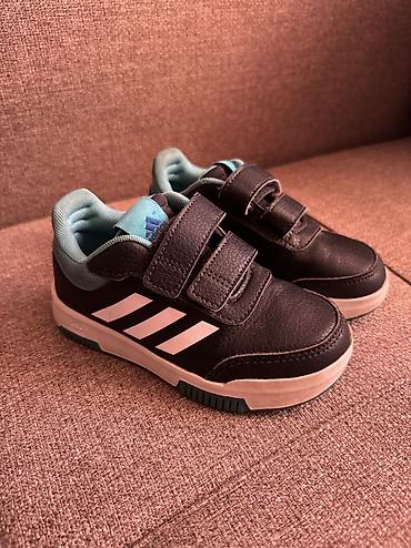 адидас бу красовка: Детские кроссовки adidas (модель на липучках) - Размер: 28 EU (UK 10K — 2