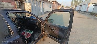 Транспорт: Volkswagen Golf: 1994 г., 1.8 л, Механика, Бензин, Хэтчбэк — 5