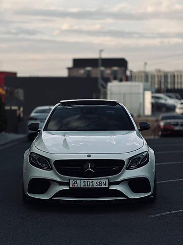 mercedes 500: Mercedes-Benz E-класс AMG: 2018 г., 4 л, Автомат, Бензин, Седан — 10