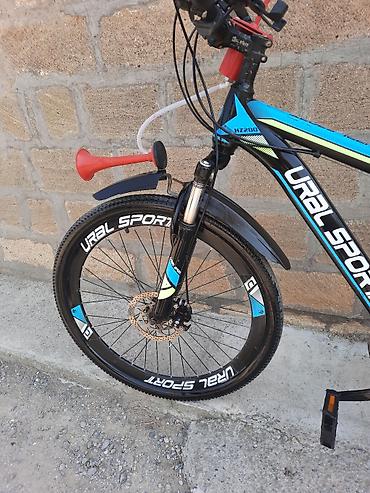 İdman velosipedləri: URAL SPORT dağ velosipedi Xüsusiyyətlər: - Çərçivə: URAL SPORT — 2
