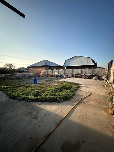 Продажа коттеджей и домов: 🏘️ Продается дом 92 кв.м 📍Ак -ордо 3, рядом асфальтированная — 12