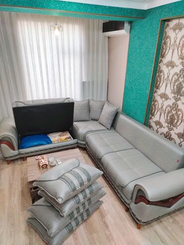 Divan və masa dəstləri: Künc divan dəsti Açılan, bazalı, - Rəng: Açıq boz (boz-yaşıl tonlu) — 23